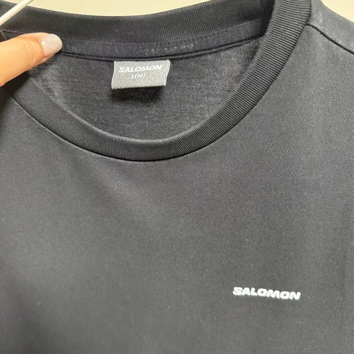 [SOLD OUT] 살로몬 기본로고반팔티셔츠 블랙s