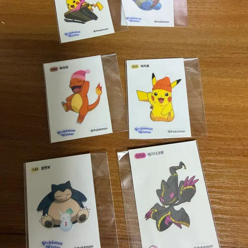[BUNJANG] Pokemon Winter King Stickers Bundle (Pikachu, Snorlax, Charmander, etc.) &amp; Mega Dark Pet / 포켓몬스터 겨울 대왕 띠부씰 (피카츄 잠만보 파이리 등) &amp; 메가다크펫