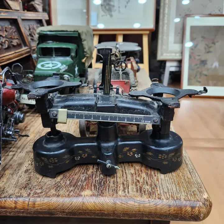 [BUNJANG] Vintage Scale (10g Capacity) / 빈티지 저울 10그램