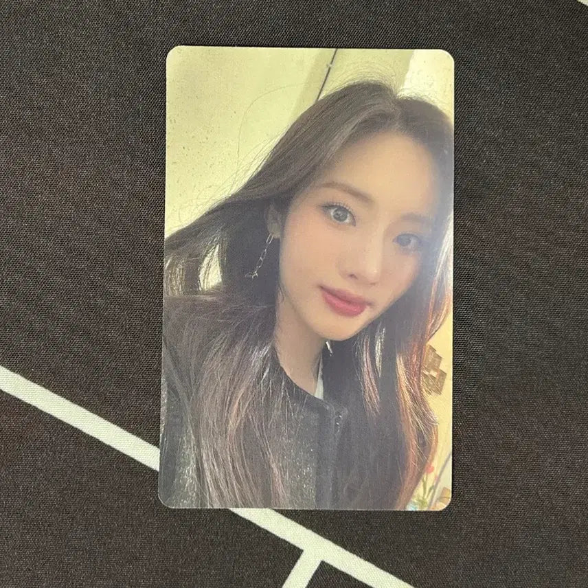 [BUNJANG] fromis_9 Midnight Guest M2U Lucky Draw Park Jiwon Photocard / 프로미스나인 미드나잇게스트 프미나 엠투유 m2u 럭키드로우 박지원 포카