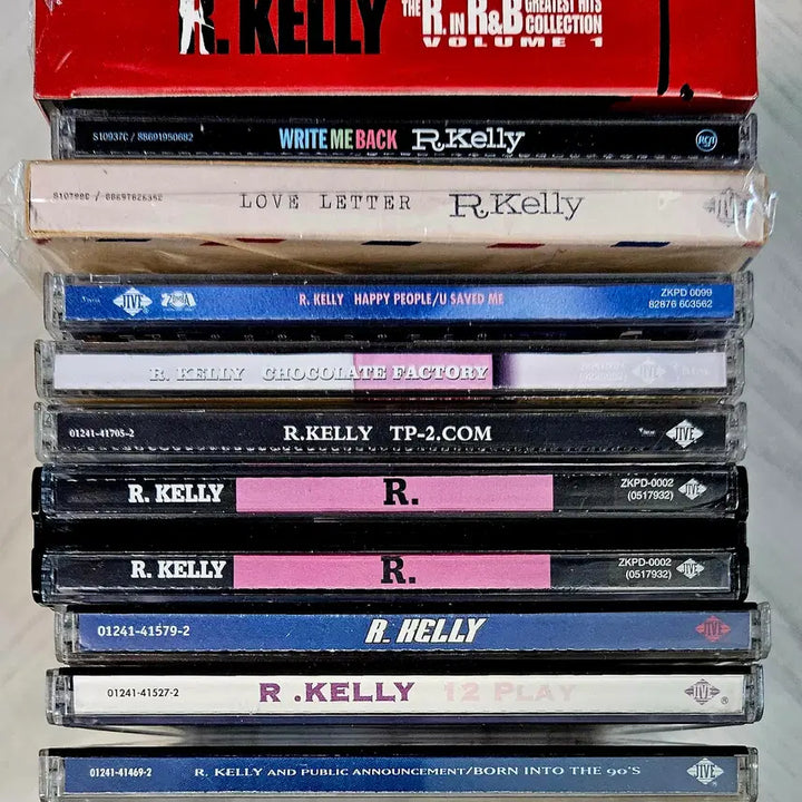 [BUNJANG] R. Kelly 14 CD Set (10 Albums) / 알켈리 R. Kelly - CD 10종 (14CD) 세트 - 초저가!