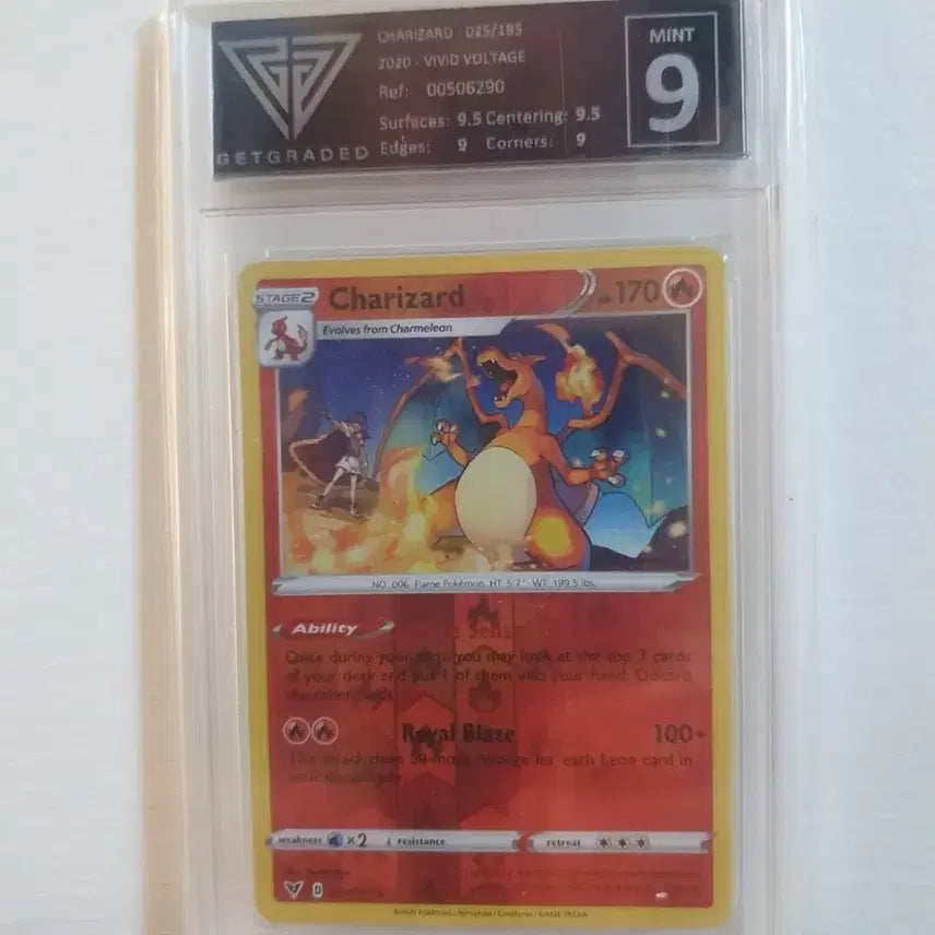 [BUNJANG] Pokemon TCG Charizard 2020 Vivid Voltage Holo Card (Mint 9) / 포켓몬 카드 리자몽 2020 VIVID VOLTAGE 민트 9