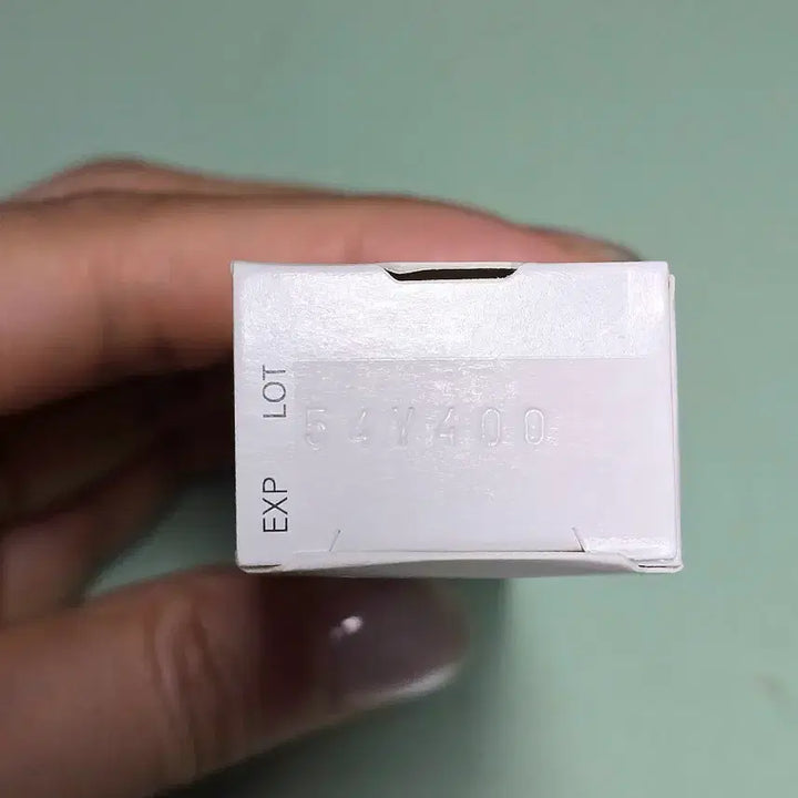 [BUNJANG] La Roche-Posay Hyalu B5 Serum (50ml) + Cicaplast B5 Sample (15ml) / 라로슈포제 히알루B5 50ml + 시카플라스트b5 15ml