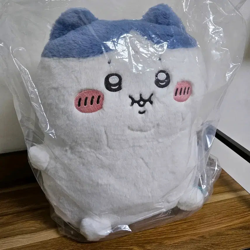 [BUNJANG] Chiikawa Chubby Hachiware Plush (Sealed) / 치이카와 뚱띠카와 뚱뚱카와 뚱하치 하치와레 (미개봉)
