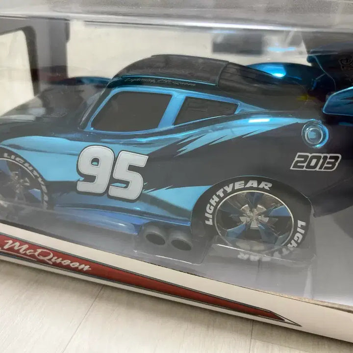[BUNJANG] RIDEMAKERS Lightning McQueen D23 Expo 2013 Limited Edition 1/18 Scale Diecast / 라이트닝 맥퀸 D23 EXPO 한정판 판매합니다.