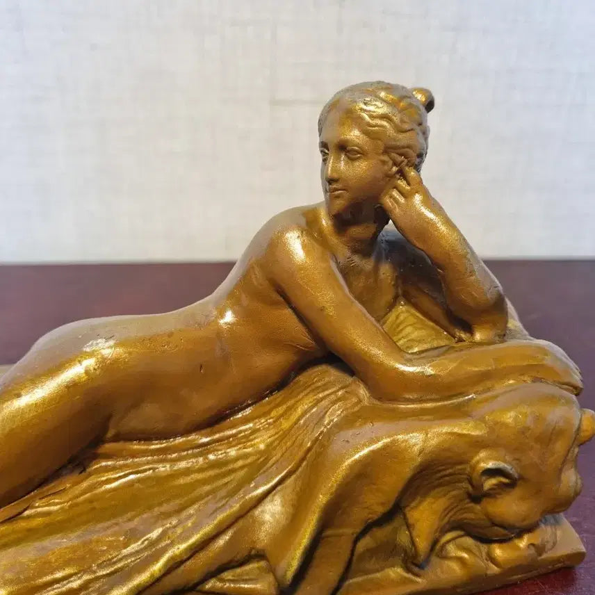 [BUNJANG] Bronze Venus Awakening Statue / [동 브론즈]  잠에서 깨어난 비너스
