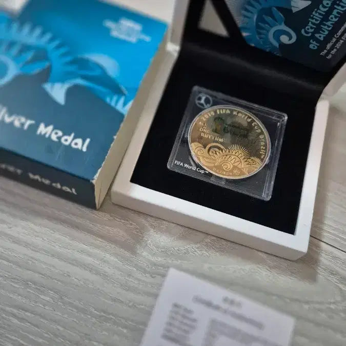 [BUNJANG] 2014 FIFA Brazil World Cup Commemorative Sterling Silver Medal / 2014 FIFA 브라질 월드컵 기념 순은 메달