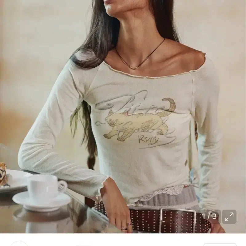 [BUNJANG] BitterCells Fog Cat Boatneck Longsleeve Ivory / 비터셀즈 포그 캣 보트넥 롱슬리브 아이보리