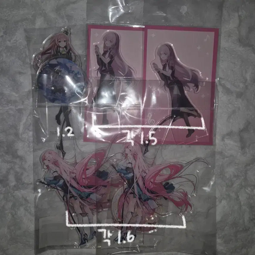 [BUNJANG] Vocaloid Luka Connect Live Animate 39Culture Acrylic Stand / 보컬로이드 프세카 프로세카 보카로 루카 커넥라 애니메이트 39컬쳐 아크릴