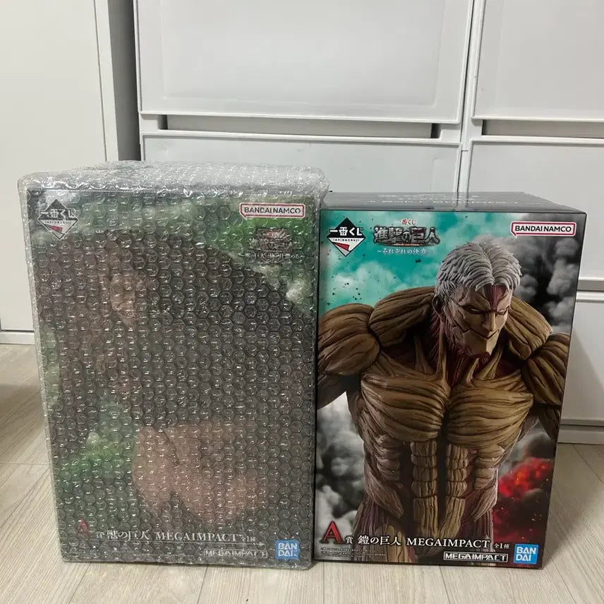 [BUNJANG] Armored Titan &amp; Beast Titan Unsealed New Figure Set / 진격거 제일복권 갑옷거인&amp;짐승거인 미개봉 새상품 피규어