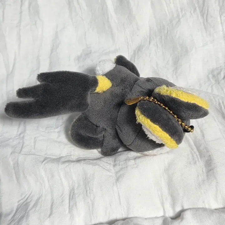 [BUNJANG] Pokemon Metamon Playground Charms Magnet Mascot Emolga Plush / 포켓몬 포켓몬스터 메타몽놀이터 찰싹 자석 마스코트 에몽가 인형