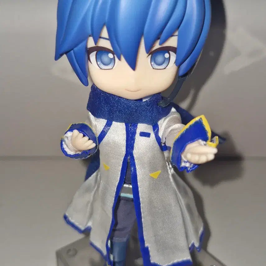 [BUNJANG] Vocaloid Kaito Nendoroid Figure / 보컬로이드 카이토 넨도돌 피규어 판매