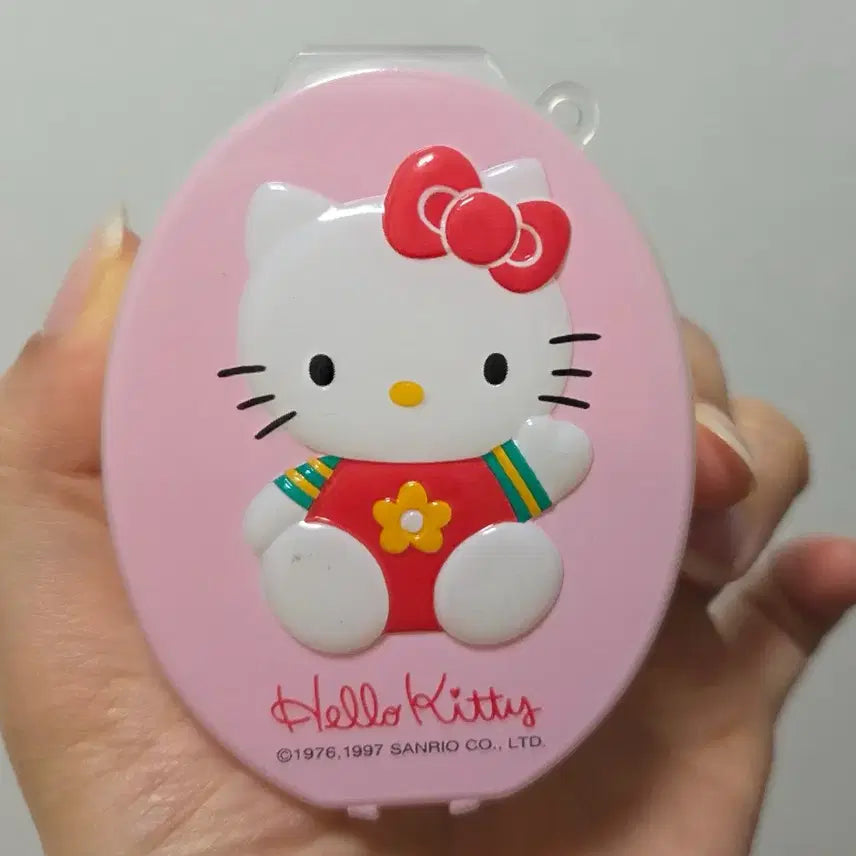 [BUNJANG] 1997 Classic Hello Kitty Pill Case / 97년 고전 키티 알약통 필케이스 알약 케이스