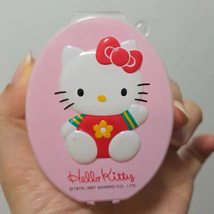 [BUNJANG] 1997 Classic Hello Kitty Pill Case / 97년 고전 키티 알약통 필케이스 알약 케이스