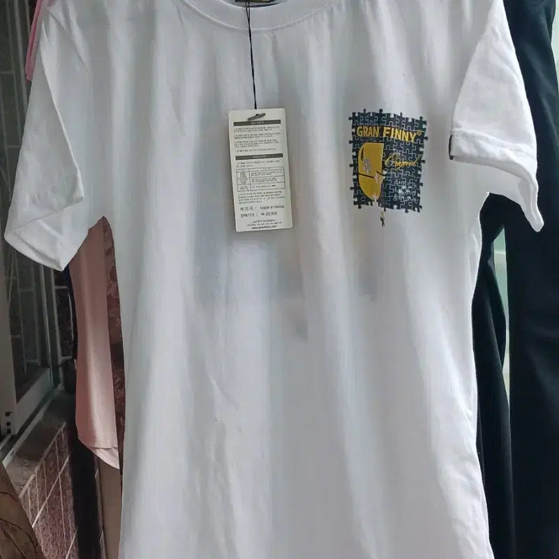 [BUNJANG] Granfini Graphic Print Short Sleeve T-Shirt White / 그랜피니 반팔티 화이트(새제품_택있음)