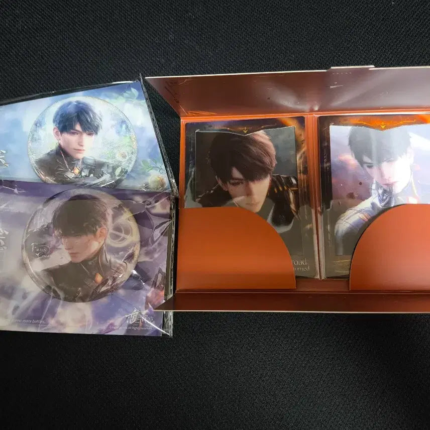 [BUNJANG] Howooz Love &amp; Deep Space Lenticular Photocard &amp; Badge Set / 하우주 렌티 포카 뱃지 럽딥 러브앤딥스페이스 판매