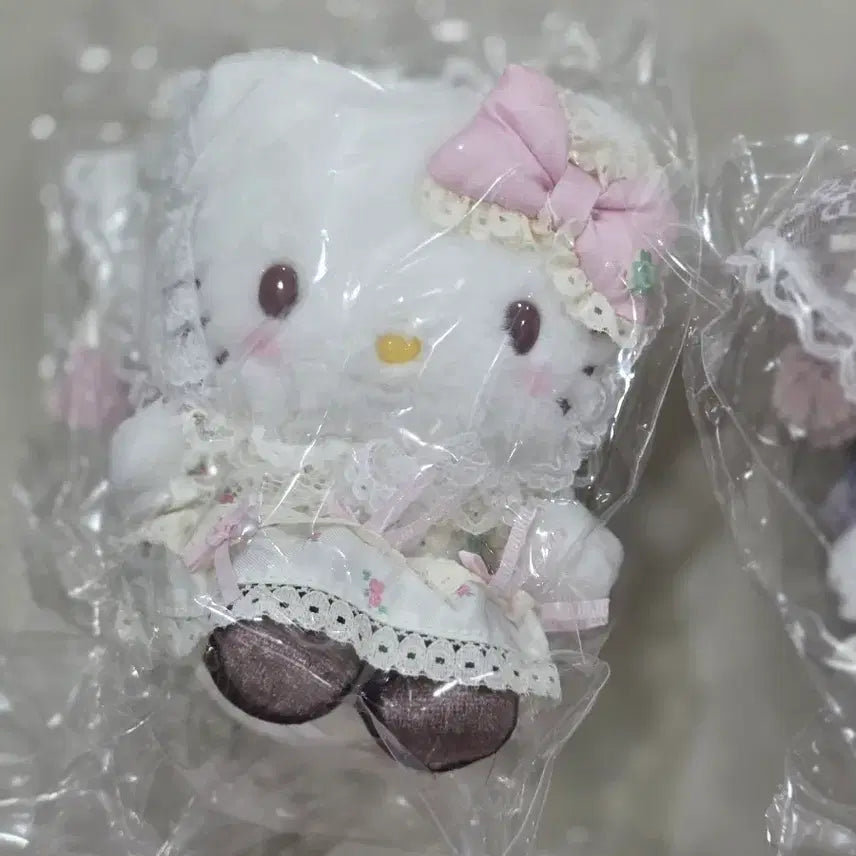 [BUNJANG] Sanrio Forest Lace Mascot Holder Doll Keychain - Kitty, Kuromi, Piano / 산리오 포레스트 레이스 마스코트 홀더 인형 키링 키티 쿠로미 피아노