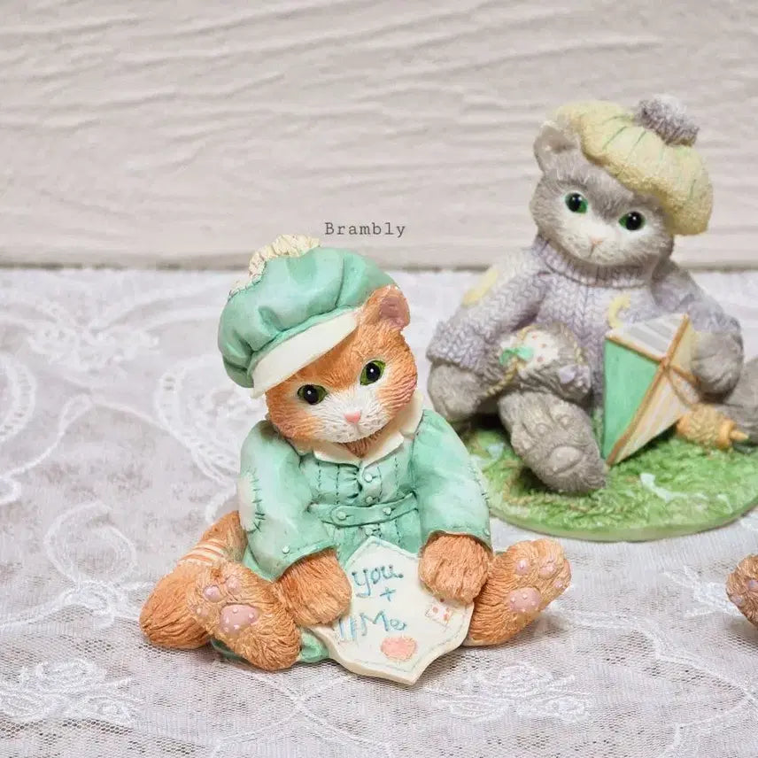 [BUNJANG] Calico Kittens Figurine - Vintage Collectible / 칼리코 키튼즈 빈티지소품 고양이 피겨린 에네스코 장식 수집 인테리어