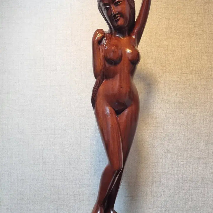 [BUNJANG] Wooden Sculpture - Shy Woman Figure - 61cm Height / [나무 조각상]  수줍은 여인상 - 높이 61cm