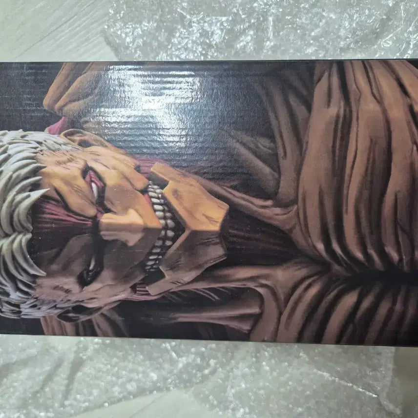 [BUNJANG] Attack on Titan Armored Titan &amp; Beast Titan Bundle Set / 갑옷거인 + 라스트원 짐승거인 일괄 택포62에 판매합니다. 박스 상태확인