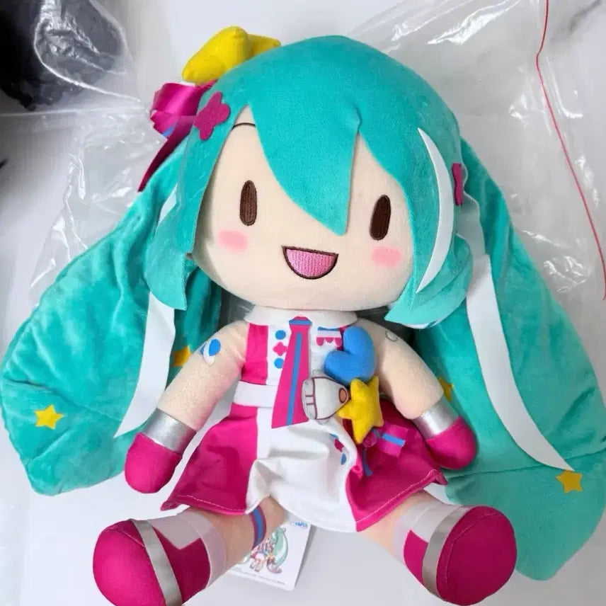 [BUNJANG] Hatsune Miku Magical Mirai 2022 10th Anniversary Fuwapuchi Miku Bread Plush / 하츠네미쿠 매지컬 미라이2022 10주년 후와푸치 밐빵이