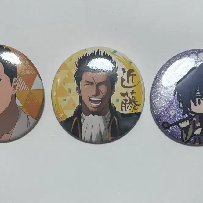 [BUNJANG] Gintama Shinsuke Takasugi &amp; Isao Kondo Bundle Set Can Badges / 은혼 타카스기 은혼월드 콘도 곤도 캔뱃지 일괄