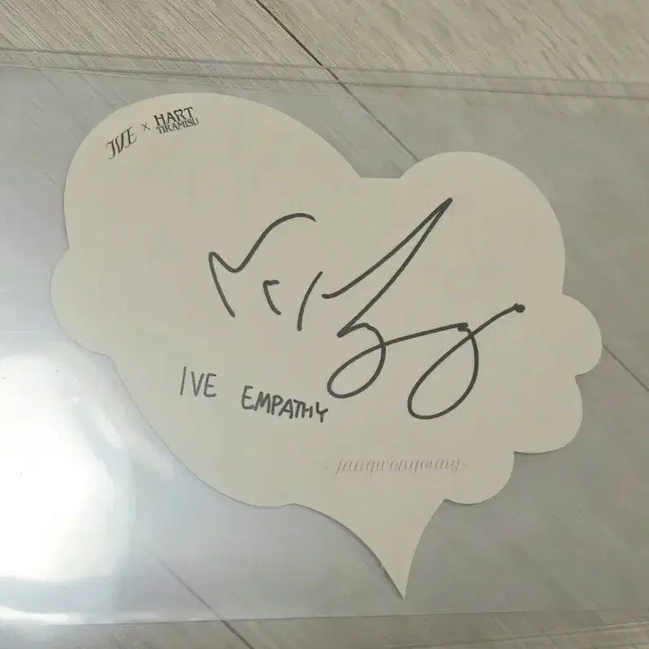 [BUNJANG] IVE Heart Tiramisu Collaboration Limited Edition Wonyoung Signed Photocard / !!폭덤!!하트티라미수 아이브 콜라보