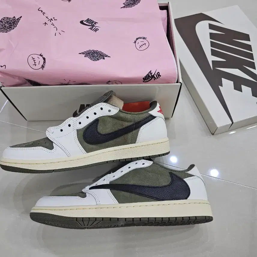 [BUNJANG] Nike Jordan Travis Scott Reverse Olive New / (270) 나이키 조던 스캇 리버스 올리브나코탭 새상품