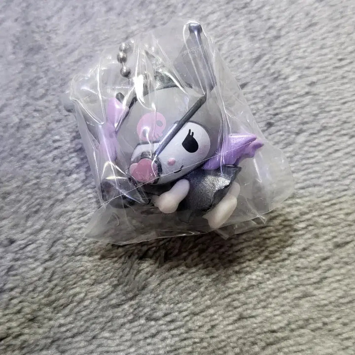 [BUNJANG] Sanrio Kuromi Devil Swing Gacha Sealed / 산리오 쿠로미 악마 스윙 가챠 미개봉