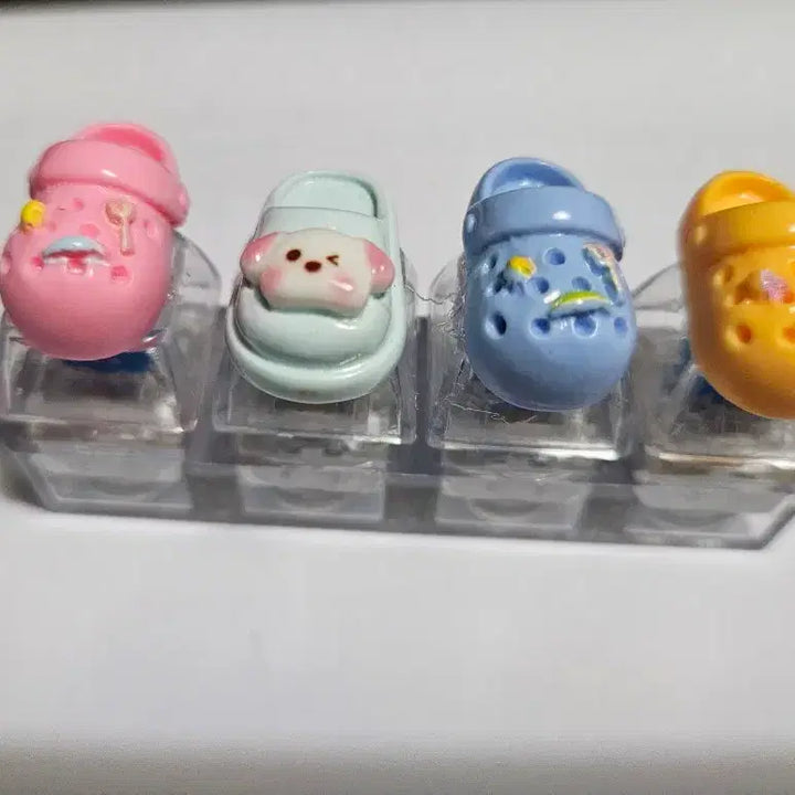 [BUNJANG] Crocs Shape Keycap Keychain / 새제품 깜찍한 크록스 모양 키캡 키링