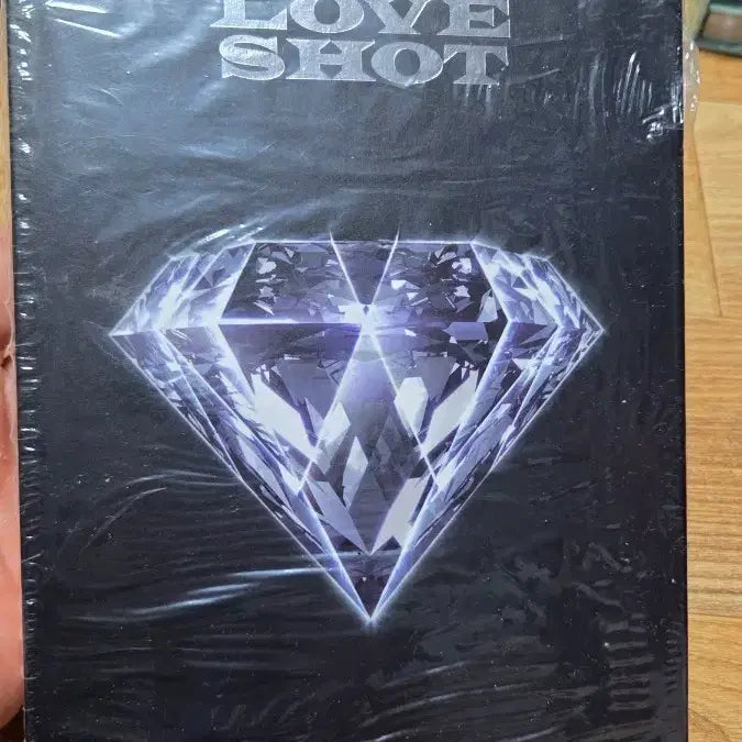 [BUNJANG] EXO The 5th Repackage Album LOVE SHOT / EXO 러브샷 The 5th Repackage Album