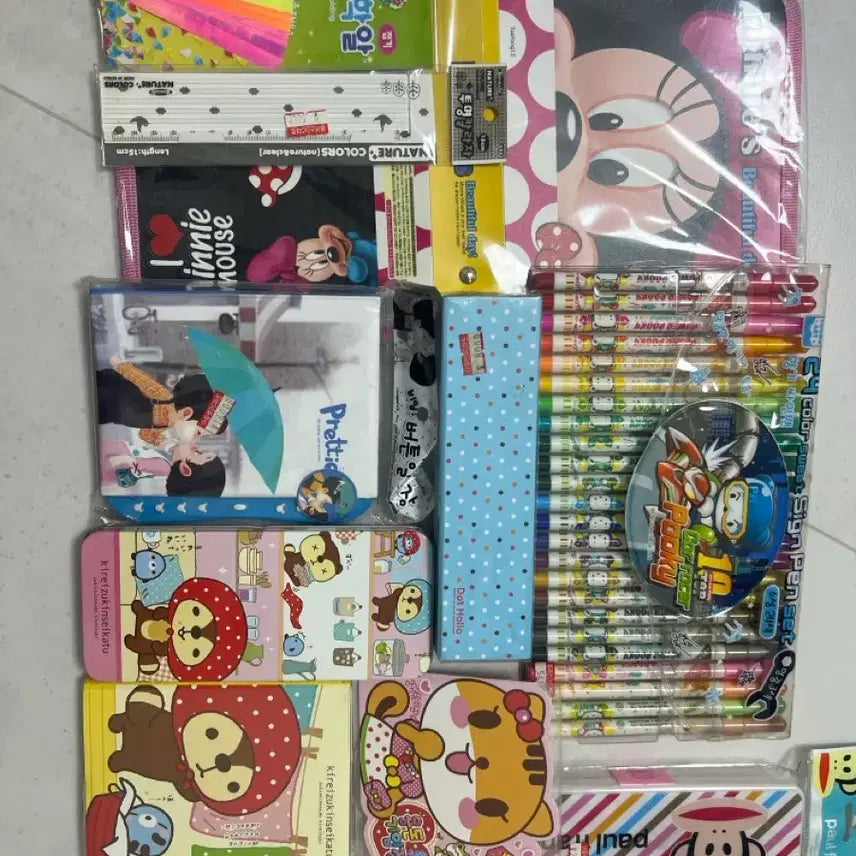 [BUNJANG] K-Rayzkin Mickey Mouse Ballpoint Pen, Hak-al, and More Vintage Stationery Items / [고전문구] 키레이즈킨, 미키마우스, 싸인펜, 학알 등