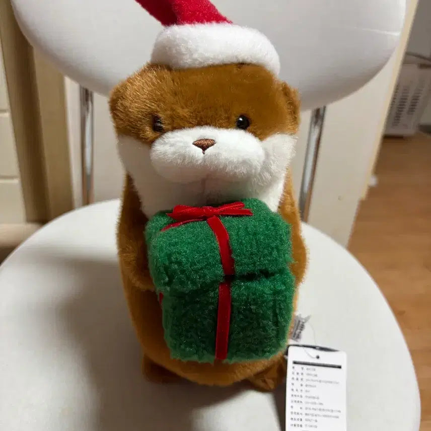 [BUNJANG] Christmas Otter Plush Doll / 크리스마스 수달인형
