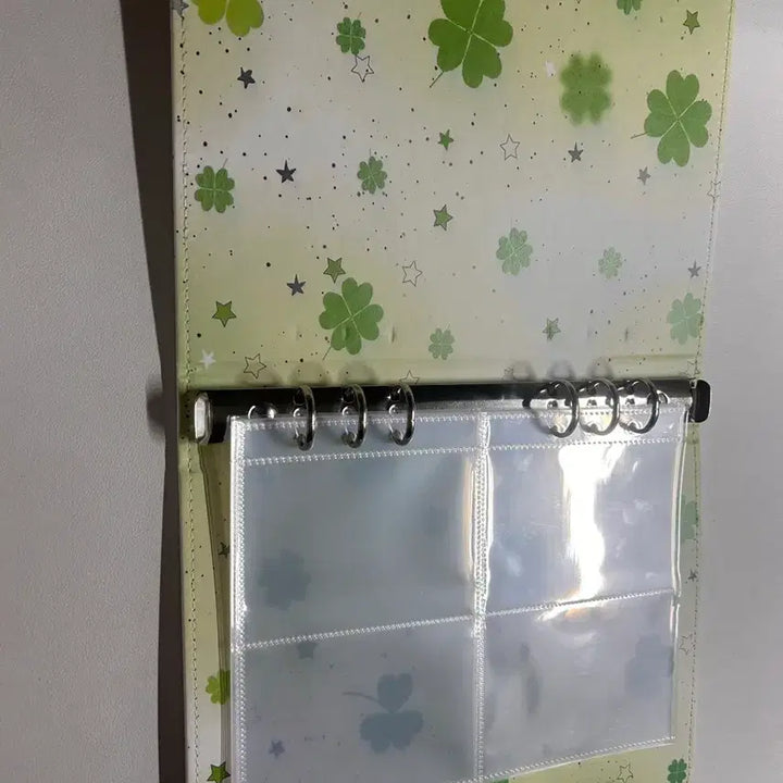 [BUNJANG] Four Leaf Clover A5 Binder / 네잎클로버 A5 바인더