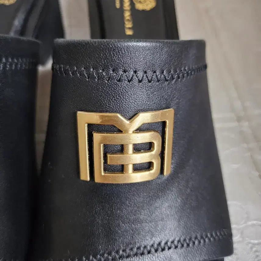 [BUNJANG] Bruno Magli Leather Mules Sandals / 브루노말리 가죽 뮬샌들240-245