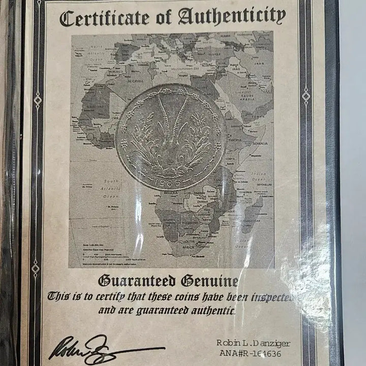 [BUNJANG] Africa 16 Nations Wildlife Coin Collection Book Set / 아프리카 16개국 야생동물 주화 북세트