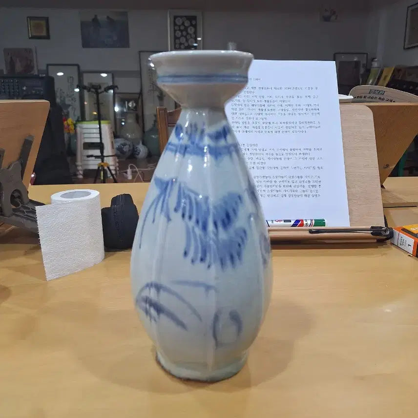 [BUNJANG] Blue and White Porcelain Wide-Mouth Vase / 청화백자 광구 주병