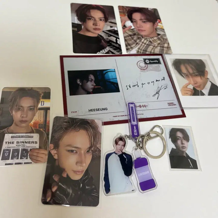[BUNJANG] Enhypen Heeseung / Evan Official Goods Set / 전 엔하이픈 이희승 / 현 에반 EVAN 공식 굿즈 세트