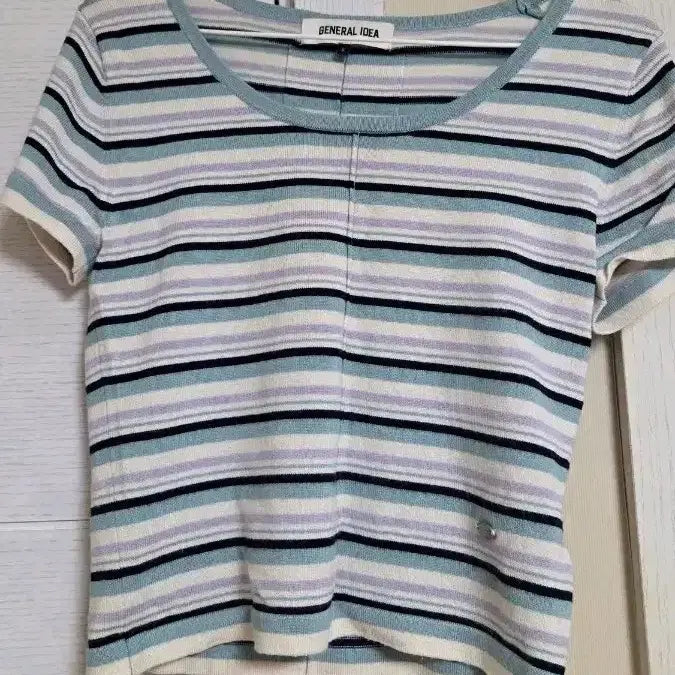 [SOLD OUT] 제너럴아이디어 스트라이프 니트 반팔