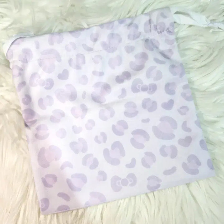 [BUNJANG] Hello Kitty Milky Face Collaboration Drawstring Pouch (Unused) / [미사용] 헬로키티 밀키페이스 콜라보 복조리 파우치