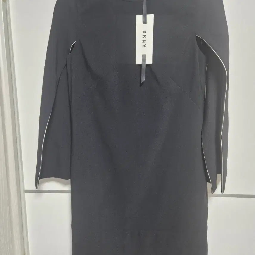 [SOLD OUT] DKNY 여성 블랙 원피스