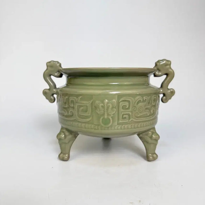 [BUNJANG] Woryo Relief Tripod Incense Burner / 월요 양각 삼족양이향로