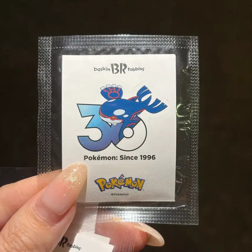 [BUNJANG] Groudon Grookey 30th Anniversary Pokemon Sticker / 가이오가 배스킨라빈스 베라 포켓몬 30주년 스티커