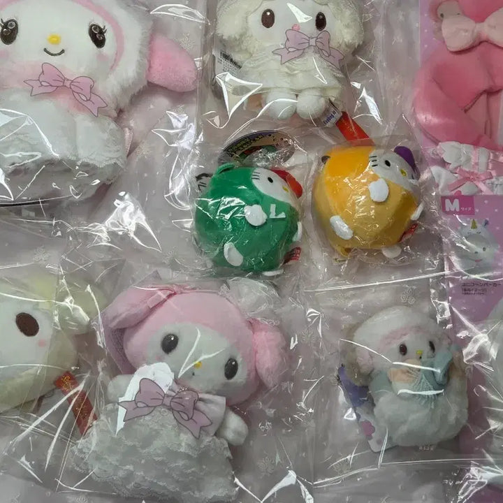 [BUNJANG] Sanrio Hello Kitty My Melody Plush Bundle / 산리오 헬로키티 마이멜로디 마스코트 누이 일괄판매