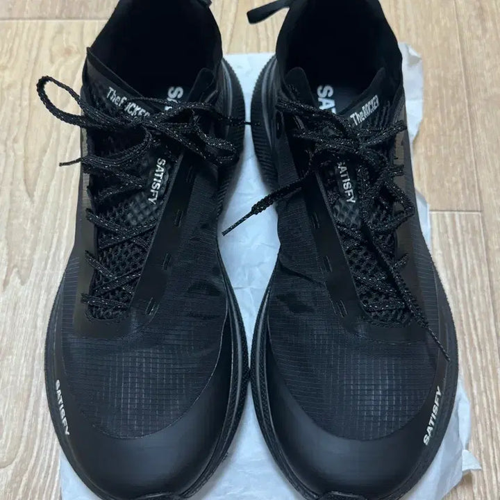 [BUNJANG] Satisfy The Locker Jet Black Sneakers / [275] 새티스파이(satisfy) 더 라커 제트 블랙