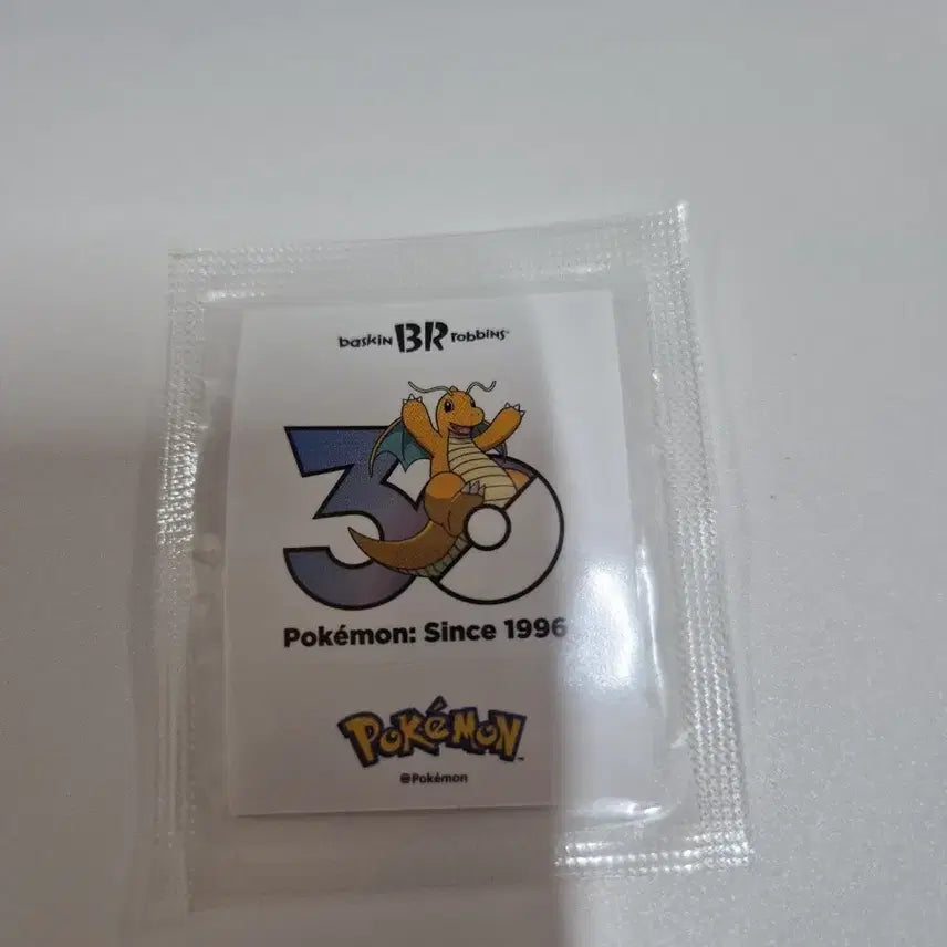 [BUNJANG] Baskin Robbins Pokemon 30th Anniversary Sticker - Dragonite / 배스킨라빈스 포켓몬 30주년 띠부씰 (망나뇽)