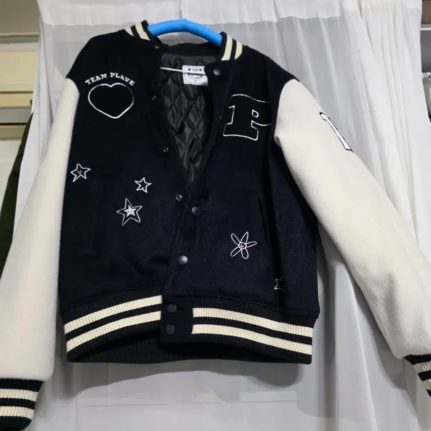 [SOLD OUT] 플레이브 투어 앙콘 바시티M 원가양도
