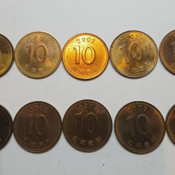 [BUNJANG] 10 Won Coin Bundle (2002) / 2002년 10원 동전 10개 일괄