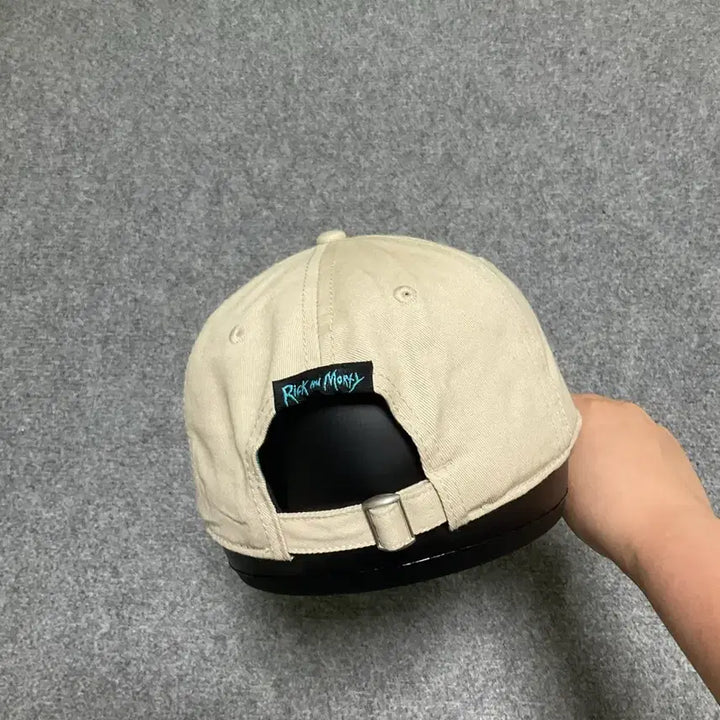 [BUNJANG] Rick and Morty Peace Among Worlds Twill Baseball Cap / Rick and Morty 릭 앤 모티 콜라보 모자