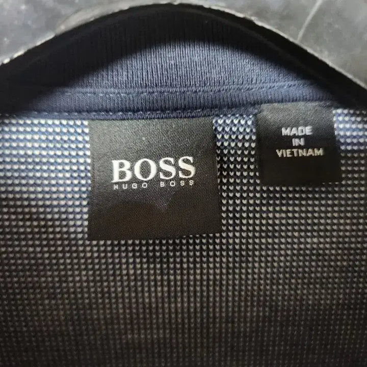 [BUNJANG] Hugo Boss Zip-Up Knit Jacket Size M (100) / 휴고보스 집업 니트 사이즈 100